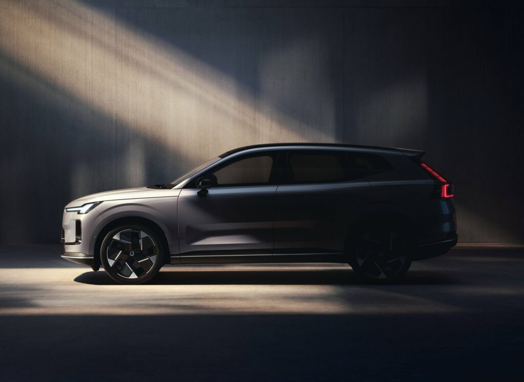 Volvo XC70 jako hybryda plug-in