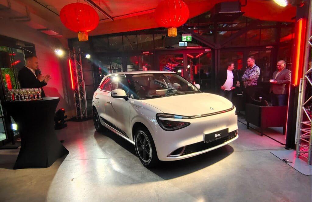 elektryczny Dongfeng Box