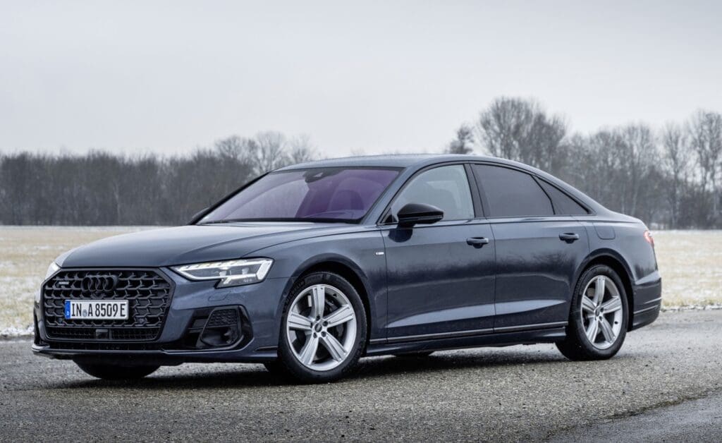 Mercedes liderem sprzedaży, zdjęcie Audi A8