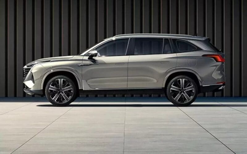 Nowy MG QS 2025