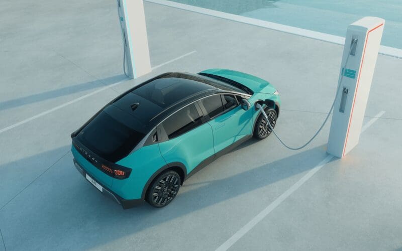 Elektryczny Nissan Leaf 2025