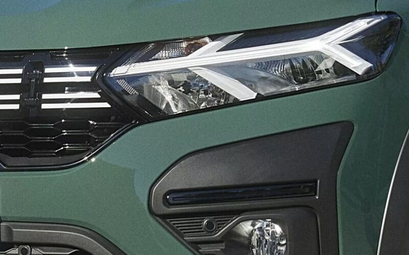 Dacia C-Neo na zdjęciu