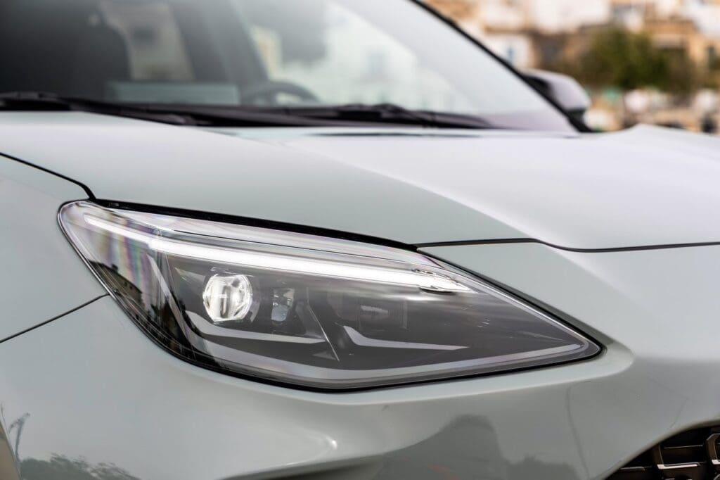 Yaris Cross jak Toyota C-HR